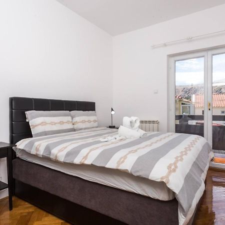 Apartments Bernardeta 2 Baska  Ngoại thất bức ảnh