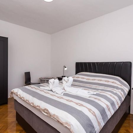 Apartments Bernardeta 2 Baska  Ngoại thất bức ảnh