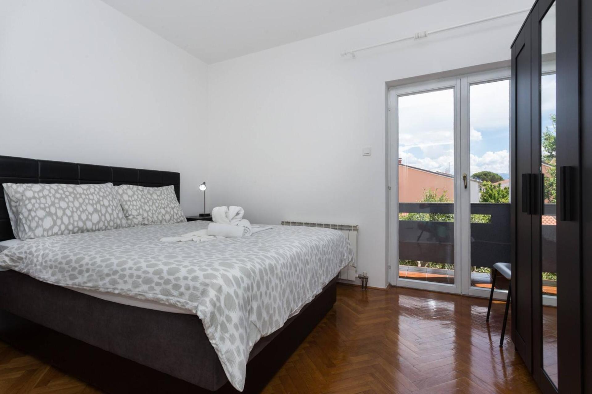 Apartments Bernardeta 2 Baska  Ngoại thất bức ảnh