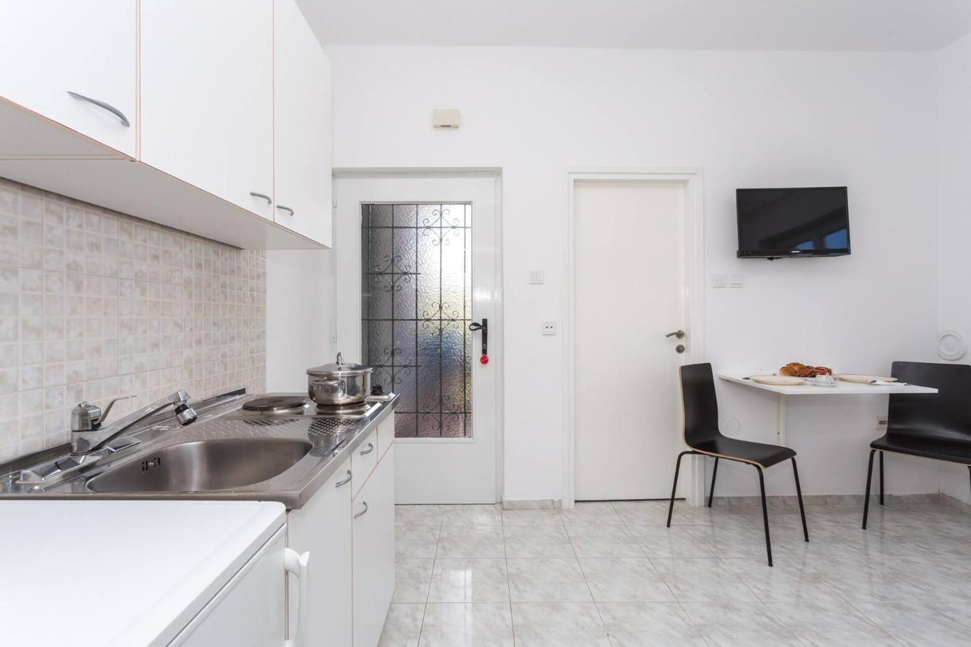 Apartments Bernardeta 2 Baska  Ngoại thất bức ảnh