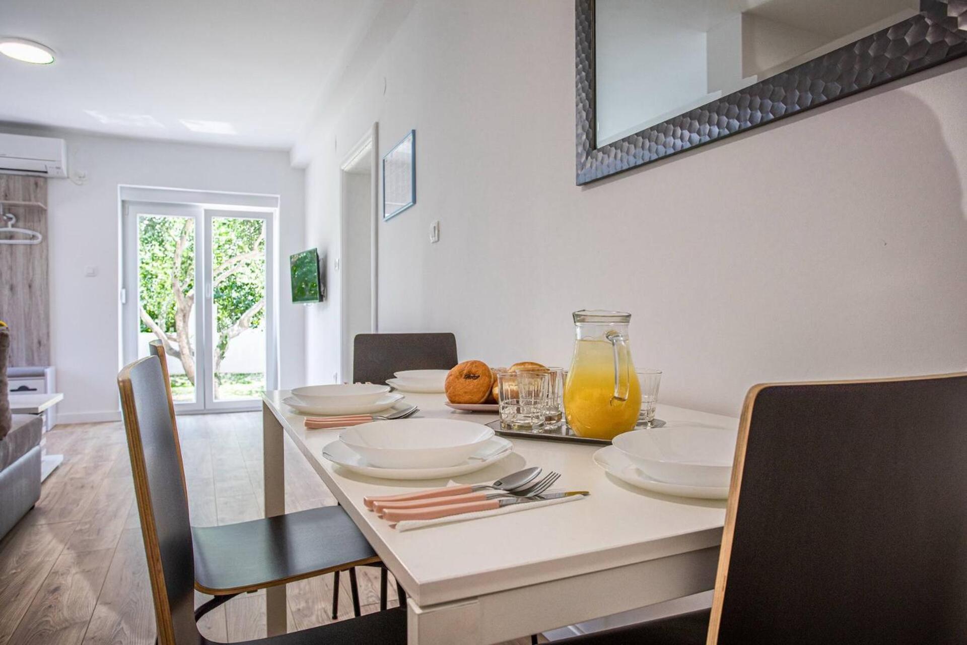 Apartments Bernardeta 2 Baska  Ngoại thất bức ảnh