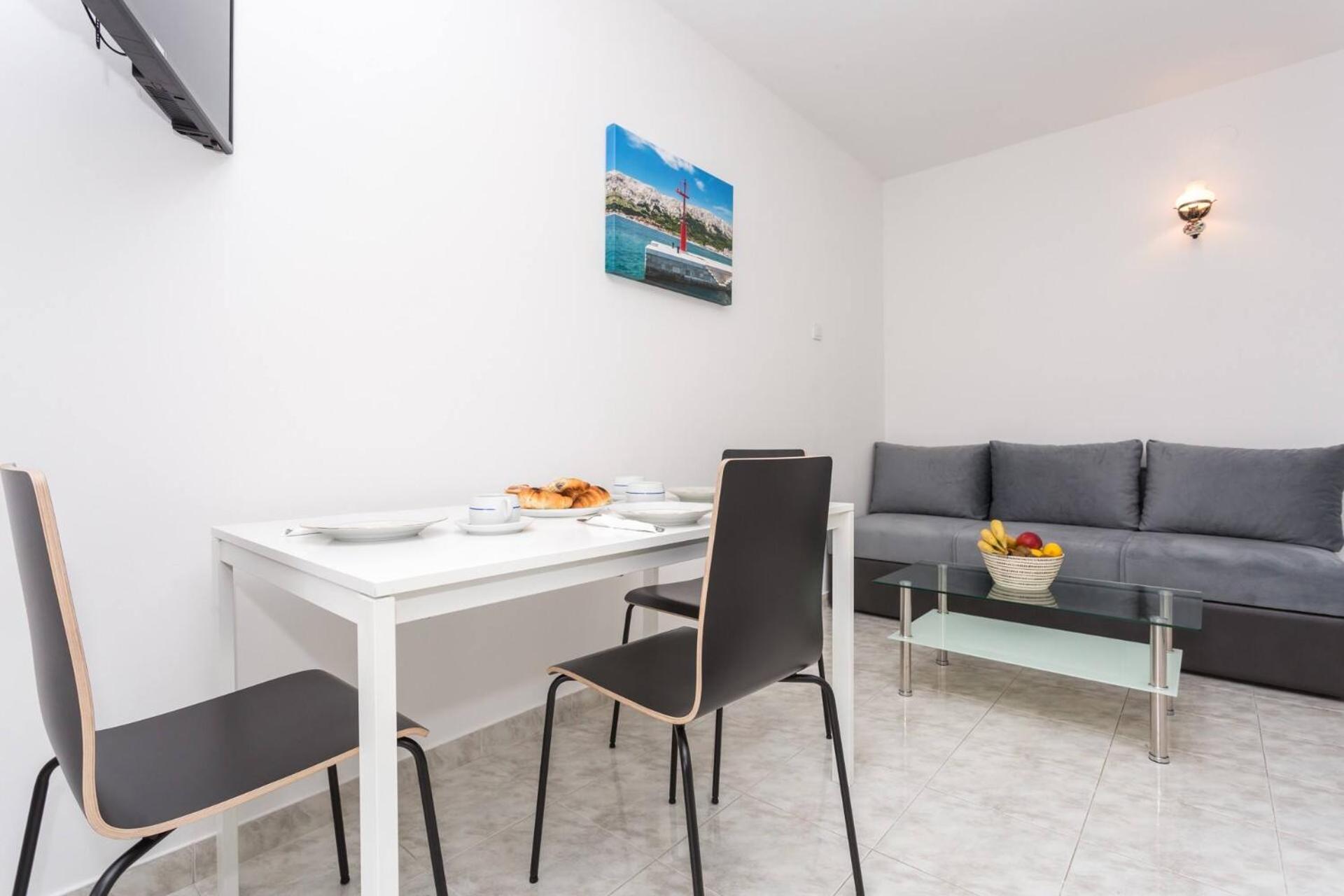 Apartments Bernardeta 2 Baska  Ngoại thất bức ảnh