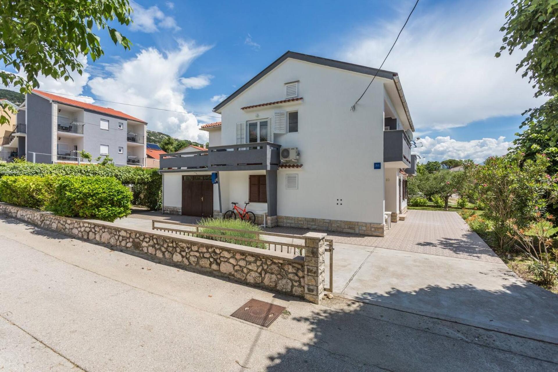 Apartments Bernardeta 2 Baska  Ngoại thất bức ảnh